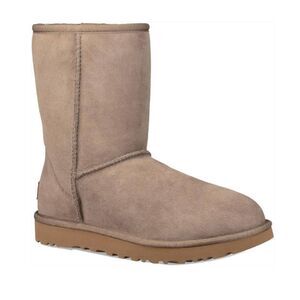 UGG Classic Short Waterproof Winter Boot Size 9